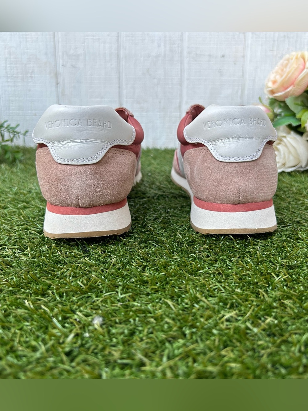 Veronica Beard
Penrose Sneakers $300 Rose Mauve/Chai/Lily size 6 gently used - Picture 10 of 16